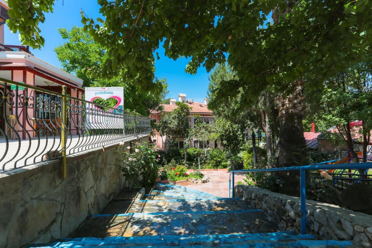 Club Pink Palace Hotel Олюденіз Екстер'єр фото